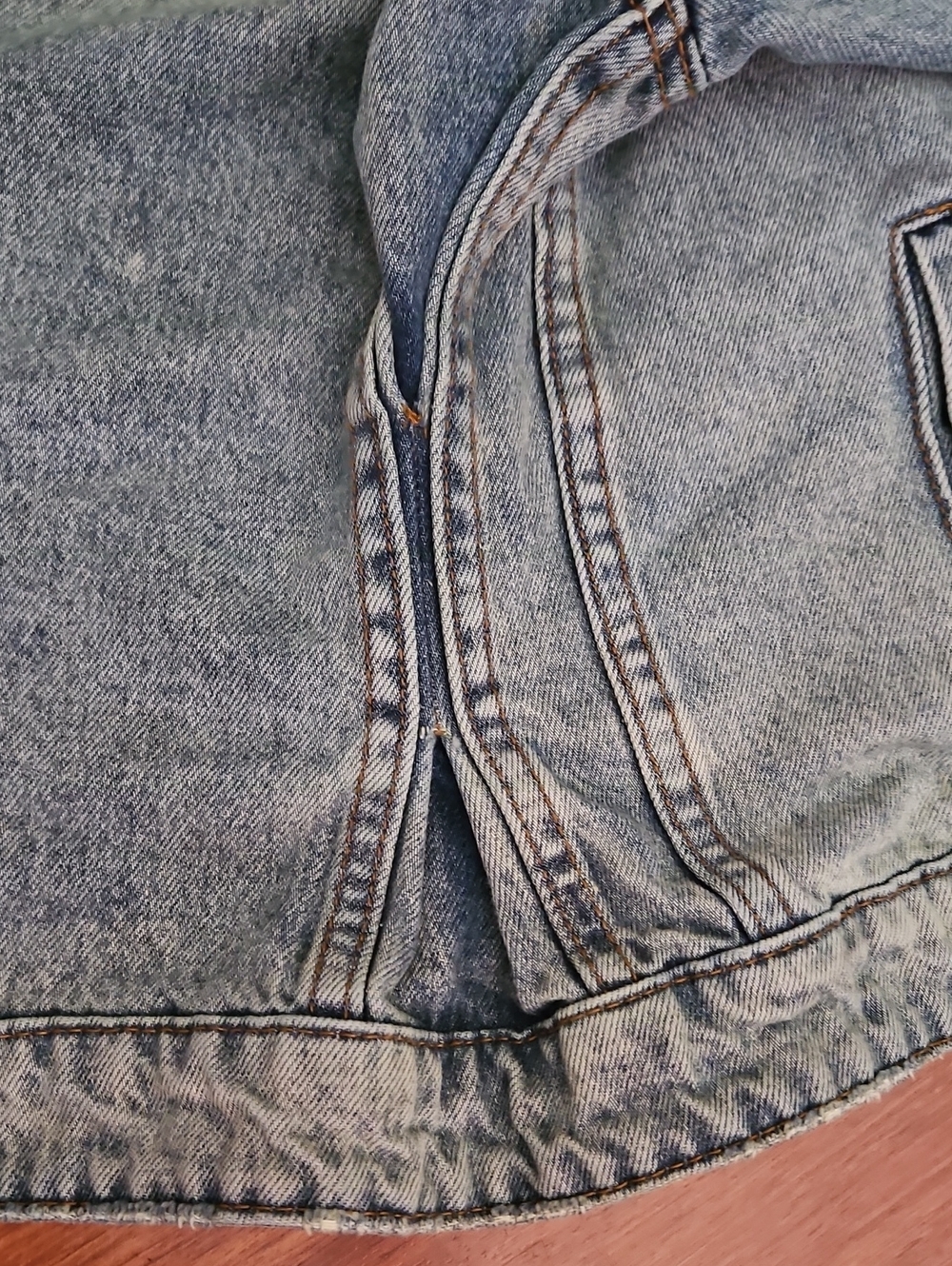 Blanknyc Jean Jacket Removable Hood Distressed NWOT Small - Picture 7 of 10